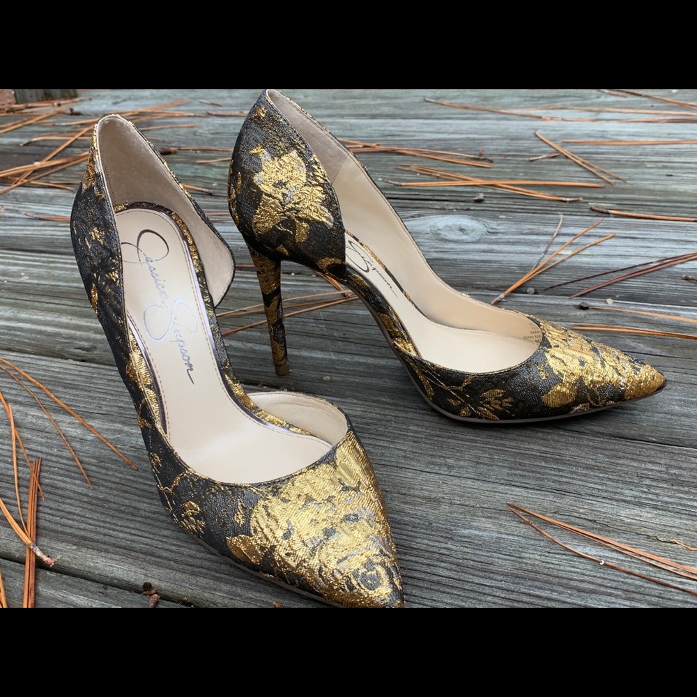 Jessica Simpson Metallic Brocade D’Orsay 6.5M